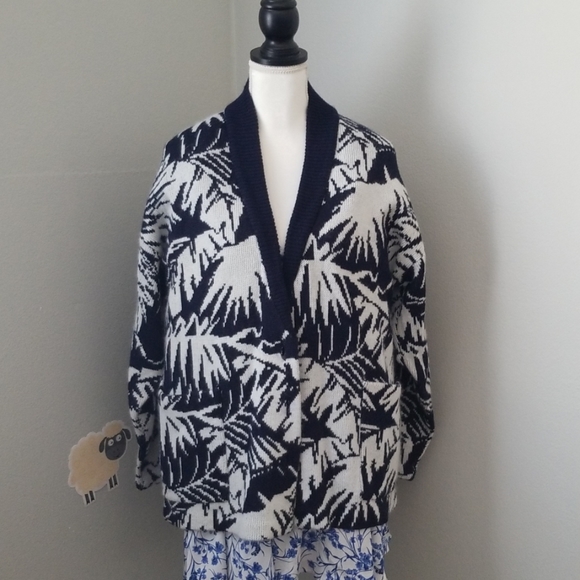 Over size vintage sweater bogo style - Picture 7 of 7